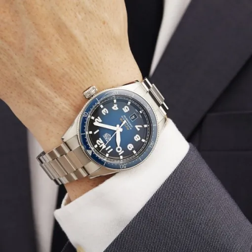 TAG Heuer Autavia Men Automatic Blue Stainless Steel Watch WBE5116.EB0173 - Image 5