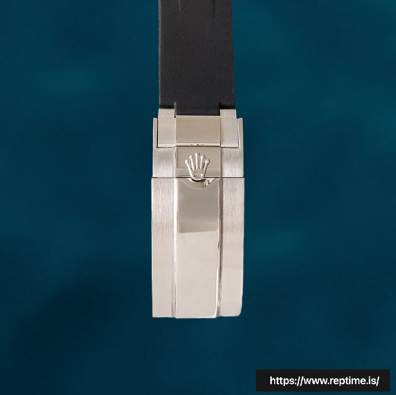 Rolex Submariner 40mm Men’s 126610 Silver-tone Swiss Replica Watch - Image 4